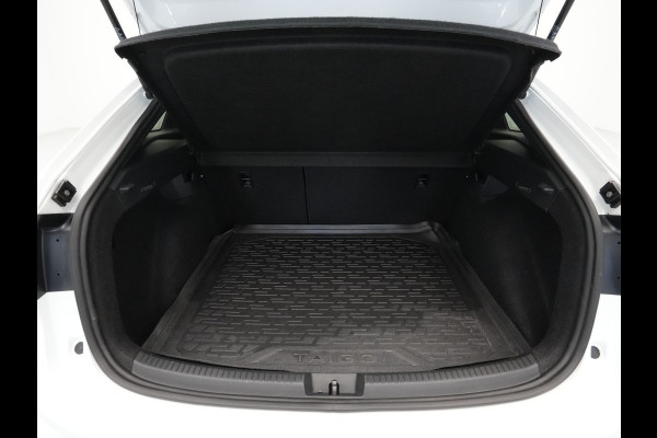 Volkswagen Taigo 1.0 TSI 110pk DSG R-Line Navigatie Panoramadak Camera Keyless Clima Carplay 215