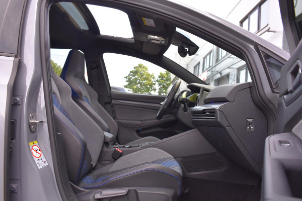 Volkswagen Golf 1.5 eTSI R-Line Pano HUD H&K Lane Camera