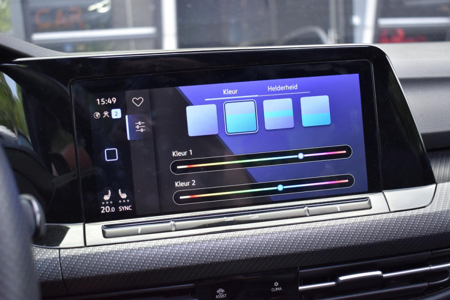 Volkswagen Golf 1.5 eTSI R-Line Pano HUD H&K Lane Camera
