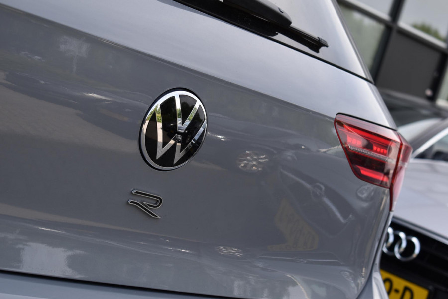 Volkswagen Golf 1.5 eTSI R-Line Pano HUD H&K Lane Camera