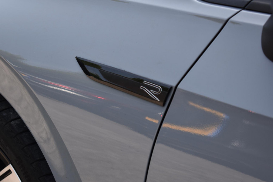 Volkswagen Golf 1.5 eTSI R-Line Pano HUD H&K Lane Camera