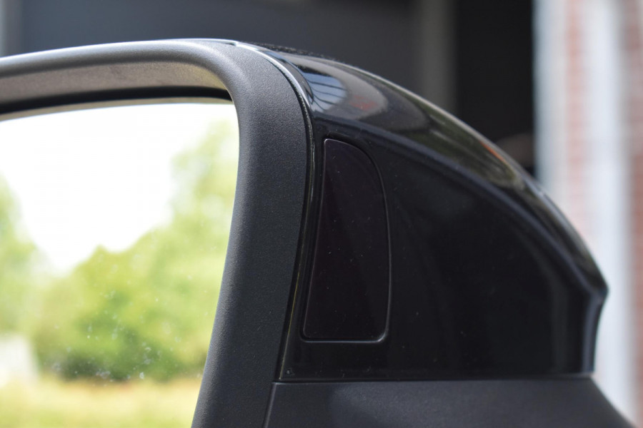 Volkswagen Golf 1.5 eTSI R-Line Pano HUD H&K Lane Camera