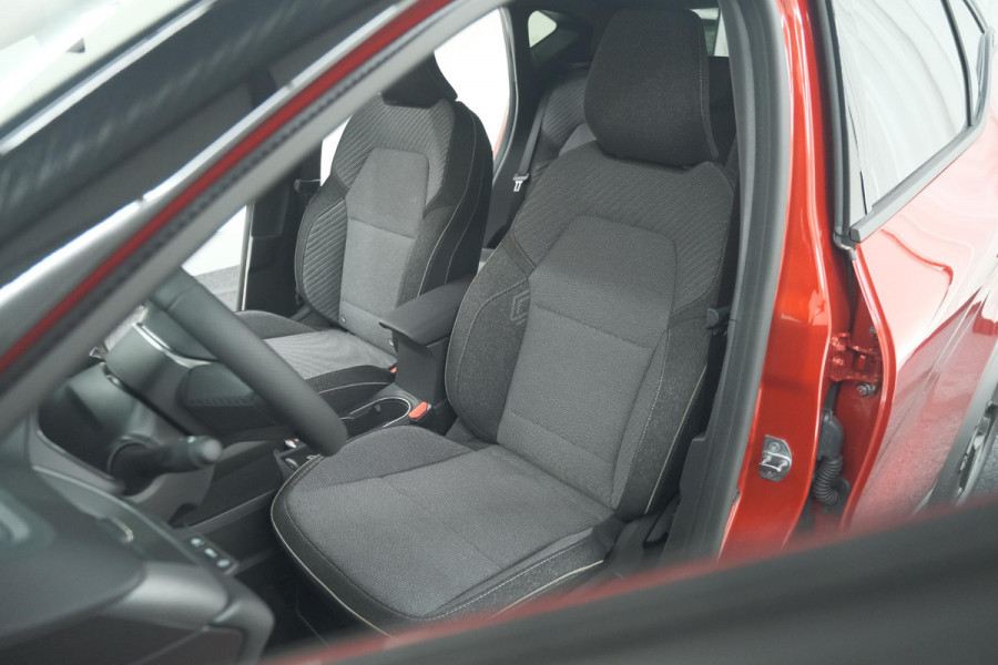Renault Captur 1.6 E-Tech full hybrid 145 Techno | Advanced Driving | Camera | Dodehoekdetectie | Apple Carplay | 18 Inch Lichtmetalen Velgen