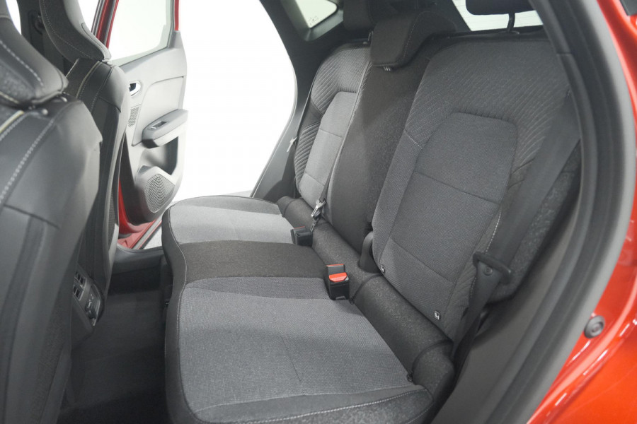 Renault Captur 1.6 E-Tech full hybrid 145 Techno | Advanced Driving | Camera | Dodehoekdetectie | Apple Carplay | 18 Inch Lichtmetalen Velgen