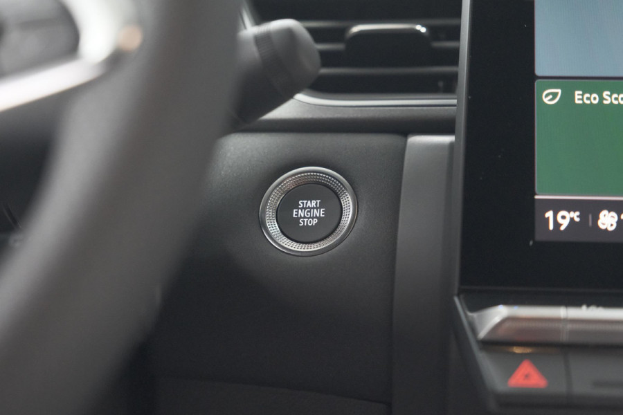 Renault Captur 1.6 E-Tech full hybrid 145 Techno | Advanced Driving | Camera | Dodehoekdetectie | Apple Carplay | 18 Inch Lichtmetalen Velgen