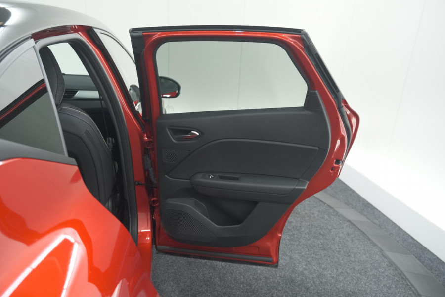Renault Captur 1.6 E-Tech full hybrid 145 Techno | Advanced Driving | Camera | Dodehoekdetectie | Apple Carplay | 18 Inch Lichtmetalen Velgen