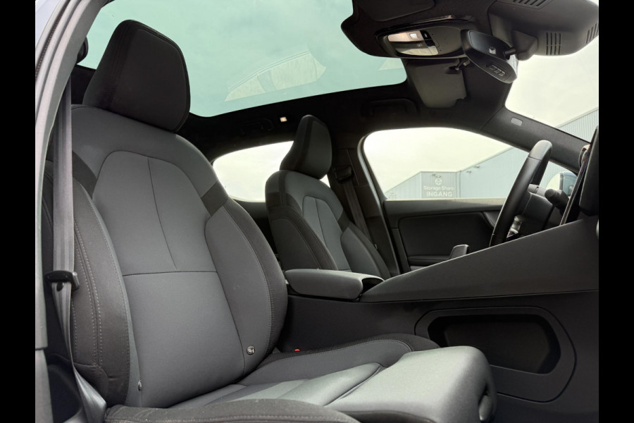 Polestar 2 Aut. Long Range Dual AWD | Trekhaak | Panorama | 360 | Camera | Harman Kardon |