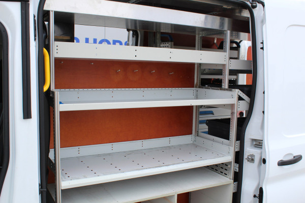 Ford Transit 290 2.0-105pk TDCI L2H2 Ambiente. Compleet ingerichte Ford Transit ! Camera, pdc v+a, airco, ladder achterd., opstaptrede met trekhaak, imperiaal met ladder, omvormer naar 220V, etc etc.