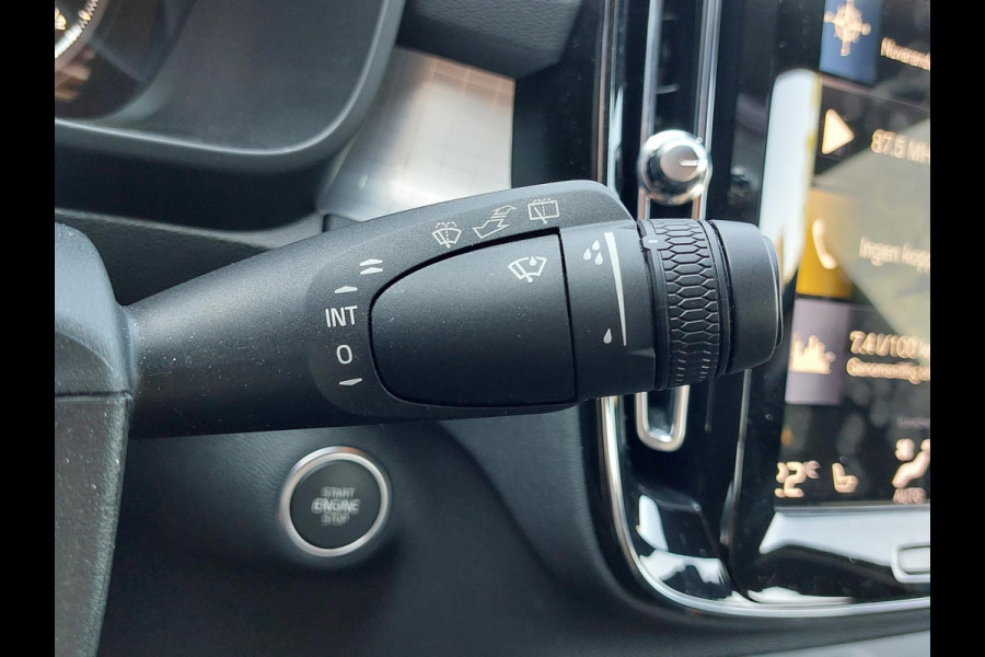 Volvo XC40 1.5 T4 Plug-in hybrid Core Bright | WinterPack | Camera | 24 maanden garantie