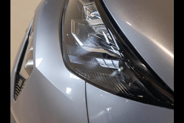 Peugeot 2008 1.2 Hybrid 136 Allure / 136pk / Dodehoek herkenning / Apple CarPlay / Adaptieve Cruise control /