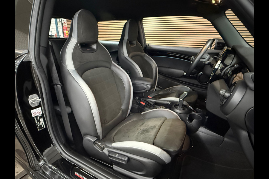 MINI Mini 1.5 Automaat Cooper John Cooper Works Trim | Black Edition | Sportstoelen | LED