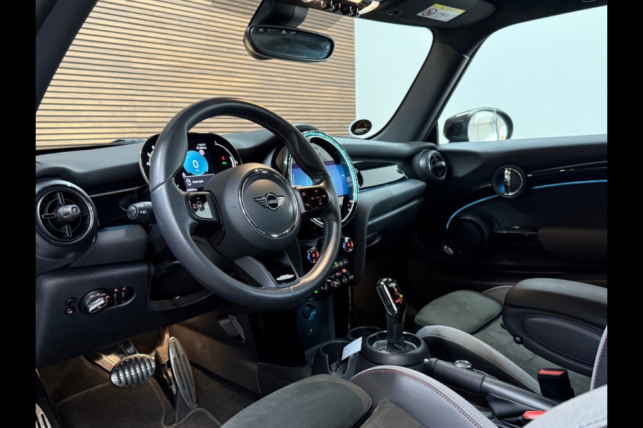 MINI Mini 1.5 Automaat Cooper John Cooper Works Trim | Black Edition | Sportstoelen | LED