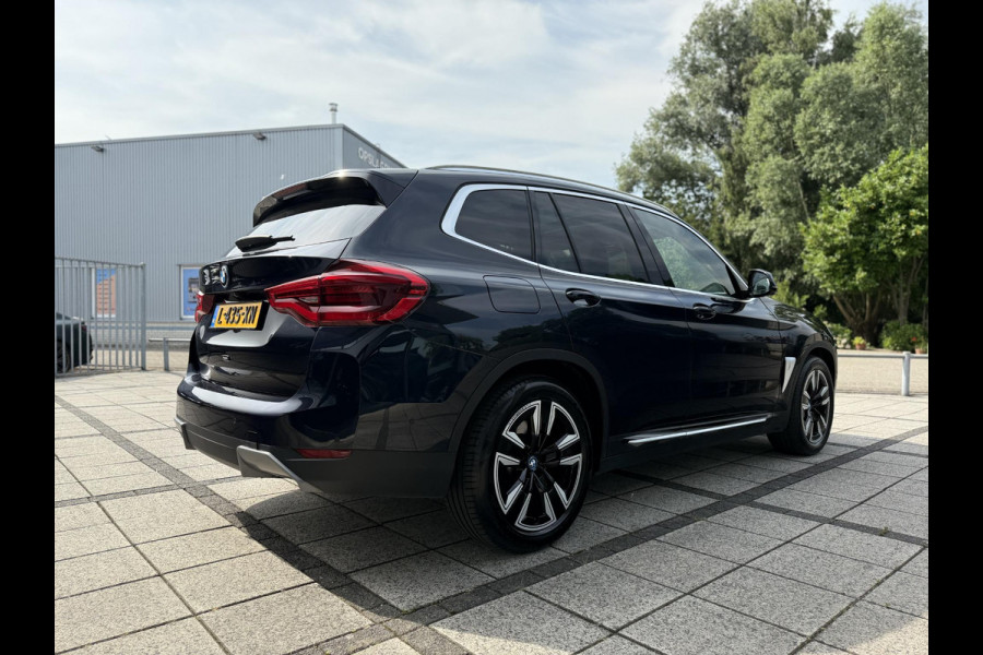 BMW iX3 AUT. Executive 80 kWh | Live Cockpit | Panorama | Leder | ACC |