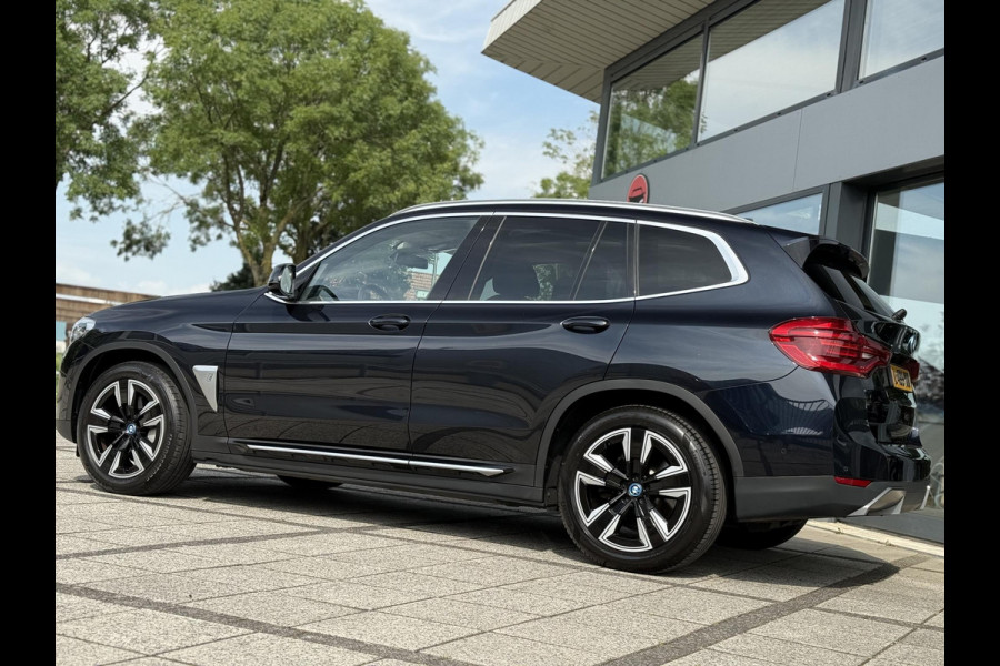 BMW iX3 AUT. Executive 80 kWh | Live Cockpit | Panorama | Leder | ACC |
