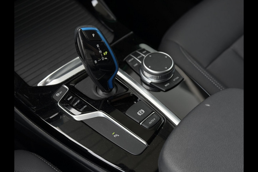 BMW iX3 AUT. Executive 80 kWh | Live Cockpit | Panorama | Leder | ACC |
