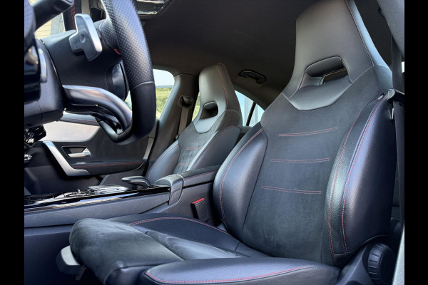 Mercedes-Benz CLA-Klasse 180 Aut. Business Sol. AMG | Navi | Camera | Sportstoelen |