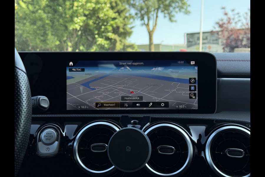 Mercedes-Benz CLA-Klasse 180 Aut. Business Sol. AMG | Navi | Camera | Sportstoelen |
