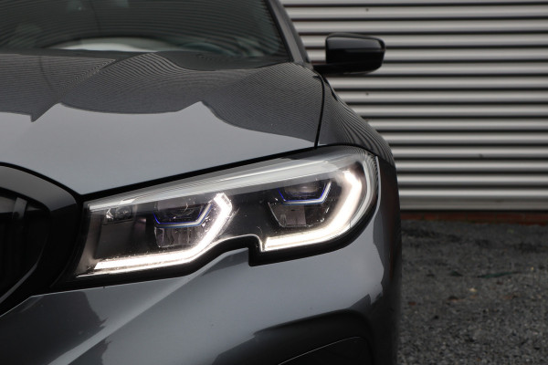 BMW 3-serie 330e M Sport Pano / Laser / 360 camera / Elec stoelen / Trekhaak / Dode hoek /