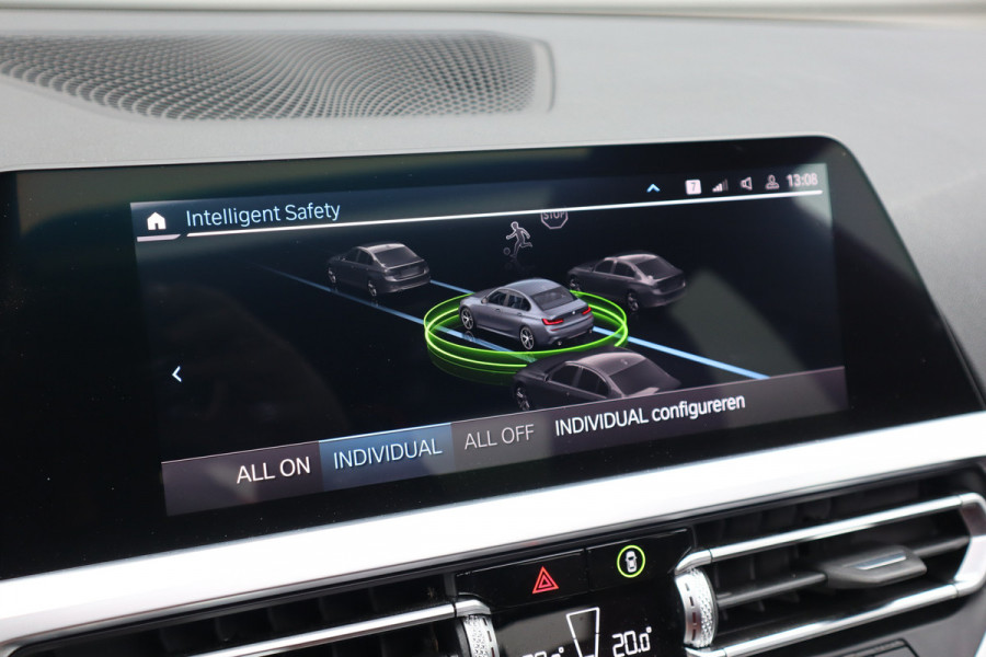 BMW 3-serie 330e M Sport Pano / Laser / 360 camera / Elec stoelen / Trekhaak / Dode hoek /