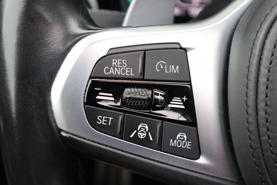 BMW 3-serie 330e M Sport Pano / Laser / 360 camera / Elec stoelen / Trekhaak / Dode hoek /