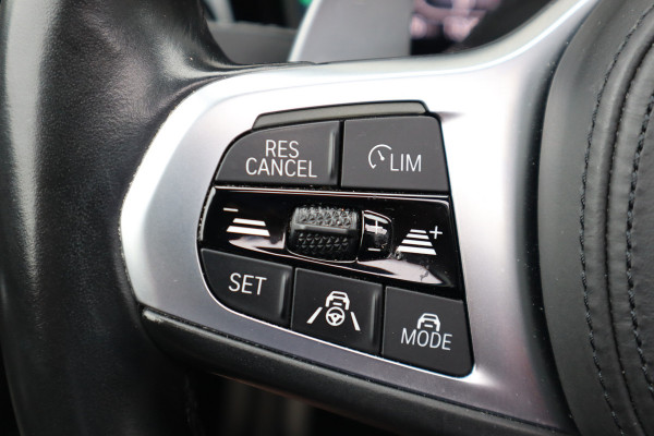 BMW 3-serie 330e M Sport Pano / Laser / 360 camera / Elec stoelen / Trekhaak / Dode hoek /