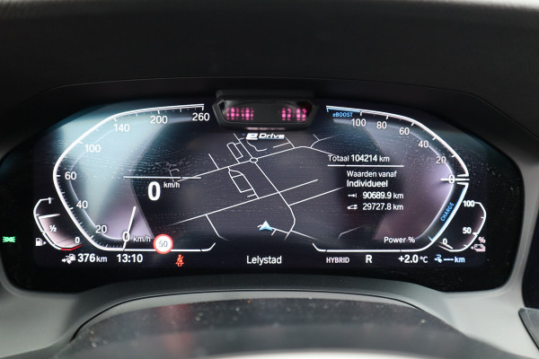BMW 3-serie 330e M Sport Pano / Laser / 360 camera / Elec stoelen / Trekhaak / Dode hoek /