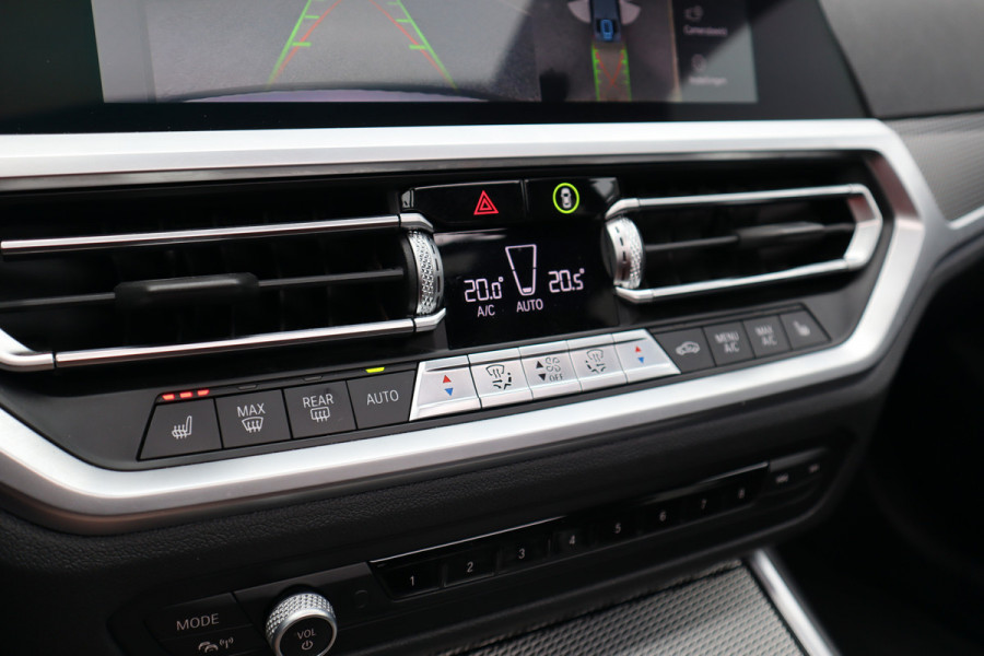 BMW 3-serie 330e M Sport Pano / Laser / 360 camera / Elec stoelen / Trekhaak / Dode hoek /