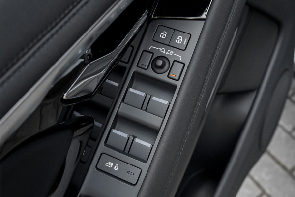 Land Rover Range Rover Evoque 1.5 P300e AWD R-Dynamic HSE Black Pack Pano Camera 20"