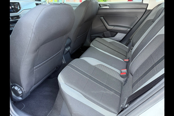 Volkswagen Polo 1.0 TSI Highline - RLine - Automaat - LED - Parkeerhulp - Winterpakket