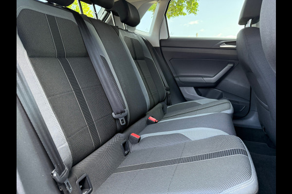 Volkswagen Polo 1.0 TSI Highline - RLine - Automaat - LED - Parkeerhulp - Winterpakket