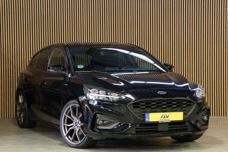Ford Focus 1.5 EcoBoost 150 PK ST Line | Camera | CarPlay | LED Koplampen | Stoel- en stuurverwarming | Climatronic | DAB | Dealer onderhouden | Nieuwe APK