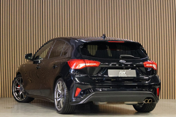 Ford Focus 1.5 EcoBoost 150 PK ST Line | Camera | CarPlay | LED Koplampen | Stoel- en stuurverwarming | Climatronic | DAB | Dealer onderhouden | Nieuwe APK