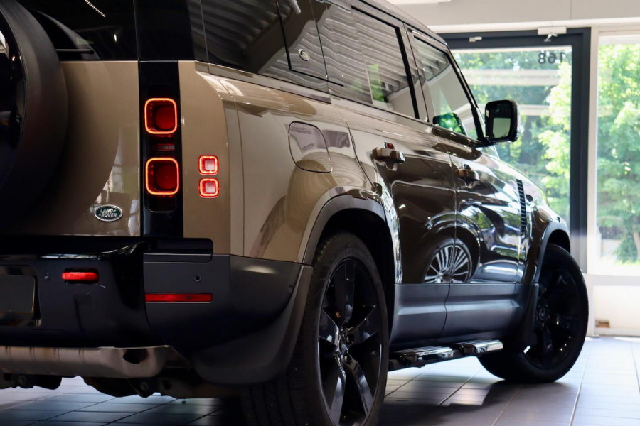 Land Rover Defender 110 P400e HSE URBAN|PANO|360CAM|6 pers