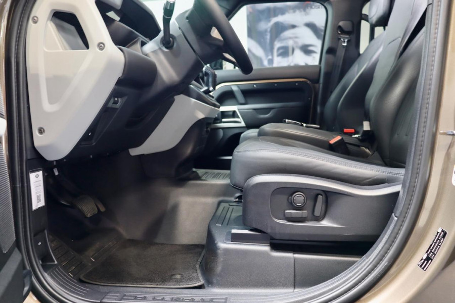 Land Rover Defender 110 P400e HSE URBAN|PANO|360CAM|6 pers