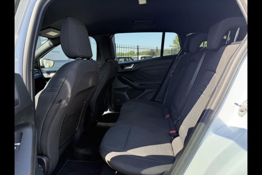 Ford FOCUS Wagon 1.5 EcoBoost Active X Business 2e Eigenaar,Dealer Onderhouden,Automaat,Navi,Camera,Clima,Cruise,Pdc,Lm Velgen,150pk,Apk tot 09-2026