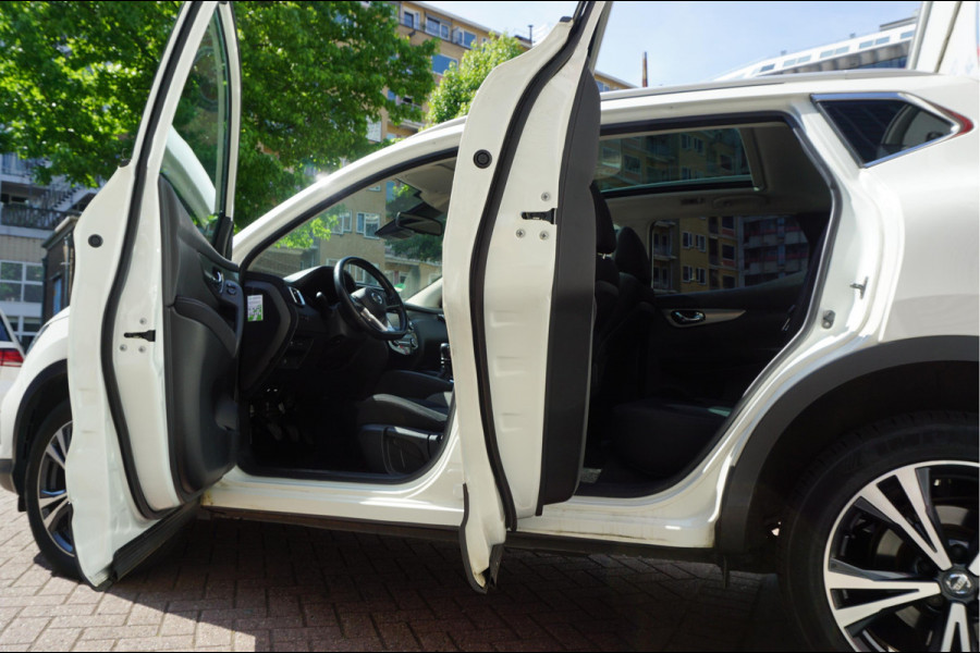Nissan QASHQAI 1.2 N-Connecta NL AUTO | NAP | Panoramadak | 360 camera | Lane Departure | Premium Pearl White Parelmoer | Navi | Blue Tooth + DAB | Keyless