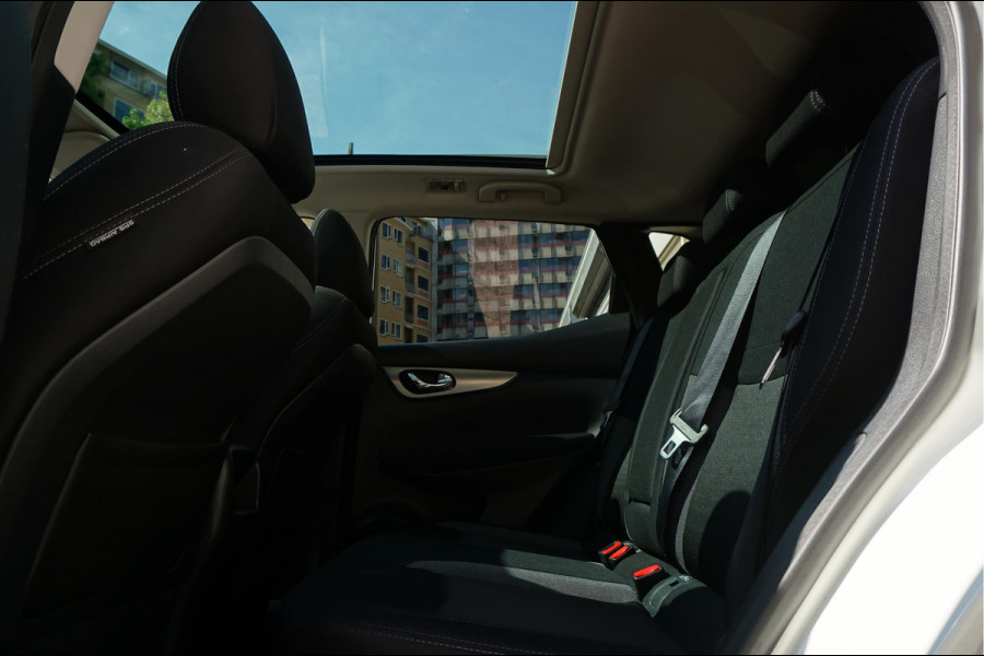 Nissan QASHQAI 1.2 N-Connecta NL AUTO | NAP | Panoramadak | 360 camera | Lane Departure | Premium Pearl White Parelmoer | Navi | Blue Tooth + DAB | Keyless
