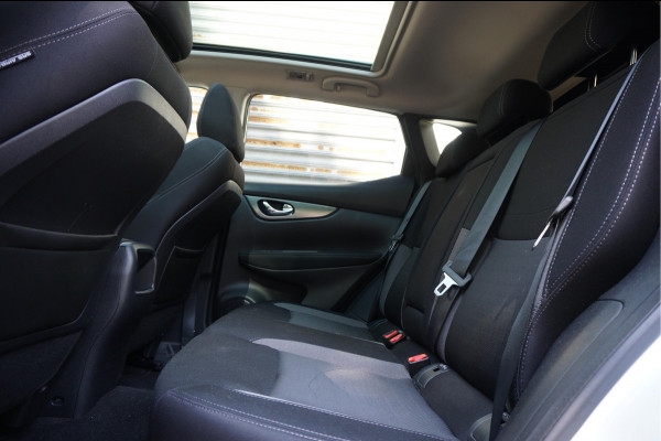 Nissan QASHQAI 1.2 N-Connecta NL AUTO | NAP | Panoramadak | 360 camera | Lane Departure | Premium Pearl White Parelmoer | Navi | Blue Tooth + DAB | Keyless