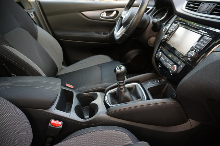 Nissan QASHQAI 1.2 N-Connecta NL AUTO | NAP | Panoramadak | 360 camera | Lane Departure | Premium Pearl White Parelmoer | Navi | Blue Tooth + DAB | Keyless