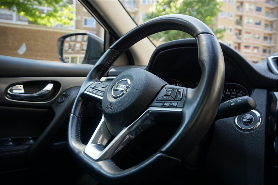 Nissan QASHQAI 1.2 N-Connecta NL AUTO | NAP | Panoramadak | 360 camera | Lane Departure | Premium Pearl White Parelmoer | Navi | Blue Tooth + DAB | Keyless