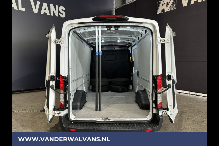Ford Transit 2.0 TDCI 131pk L3H2 Euro6 Airco | Camera | Navigatie | Android Auto | Stoelverwarming Verwarmde voorruit, Cruisecontrol, Parkeersensoren, Elektrisch verstelbare bestuurdersstoel, Bijrijdersbank
