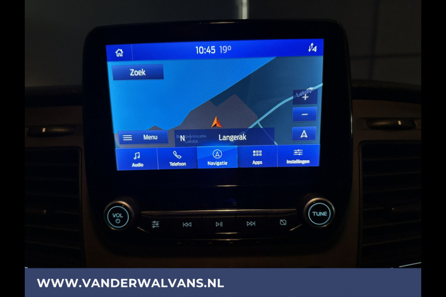 Ford Transit 2.0 TDCI 131pk L3H2 Euro6 Airco | Camera | Navigatie | Android Auto | Stoelverwarming Verwarmde voorruit, Cruisecontrol, Parkeersensoren, Elektrisch verstelbare bestuurdersstoel, Bijrijdersbank
