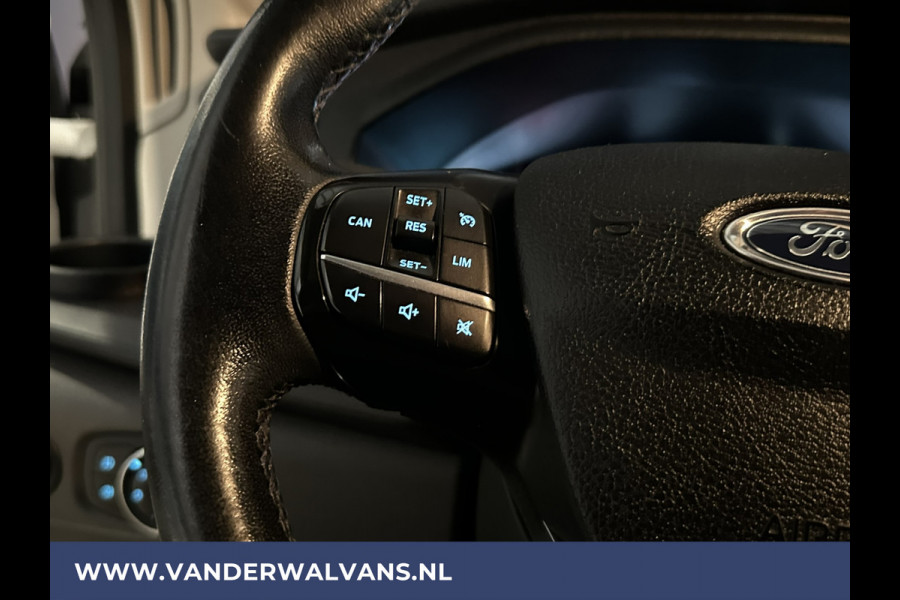 Ford Transit 2.0 TDCI 131pk L3H2 Euro6 Airco | Camera | Navigatie | Android Auto | Stoelverwarming Verwarmde voorruit, Cruisecontrol, Parkeersensoren, Elektrisch verstelbare bestuurdersstoel, Bijrijdersbank