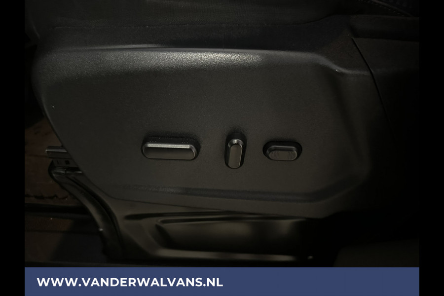 Ford Transit 2.0 TDCI 131pk L3H2 Euro6 Airco | Camera | Navigatie | Android Auto | Stoelverwarming Verwarmde voorruit, Cruisecontrol, Parkeersensoren, Elektrisch verstelbare bestuurdersstoel, Bijrijdersbank