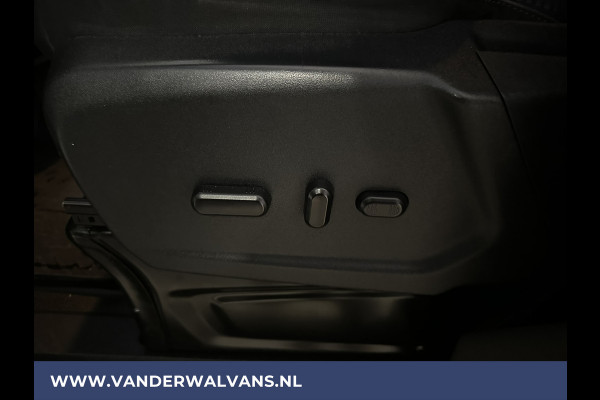 Ford Transit 2.0 TDCI 131pk L3H2 Euro6 Airco | Camera | Navigatie | Android Auto | Stoelverwarming Verwarmde voorruit, Cruisecontrol, Parkeersensoren, Elektrisch verstelbare bestuurdersstoel, Bijrijdersbank