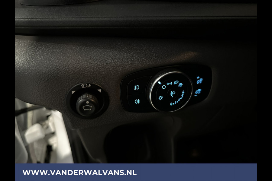 Ford Transit 2.0 TDCI 131pk L3H2 Euro6 Airco | Camera | Navigatie | Android Auto | Stoelverwarming Verwarmde voorruit, Cruisecontrol, Parkeersensoren, Elektrisch verstelbare bestuurdersstoel, Bijrijdersbank