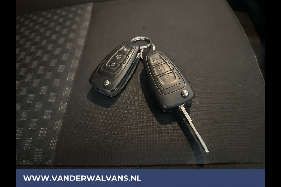 Ford Transit 2.0 TDCI 131pk L3H2 Euro6 Airco | Camera | Navigatie | Android Auto | Stoelverwarming Verwarmde voorruit, Cruisecontrol, Parkeersensoren, Elektrisch verstelbare bestuurdersstoel, Bijrijdersbank