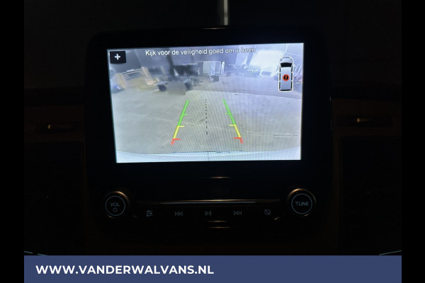 Ford Transit 2.0 TDCI 131pk L3H2 Euro6 Airco | Camera | Navigatie | Apple Carplay | Android Auto | Stoelverwarming Verwarmde voorruit, Cruisecontrol, Parkeersensoren, Elektrisch verstelbare bestuurdersstoel, Bijrijdersbank
