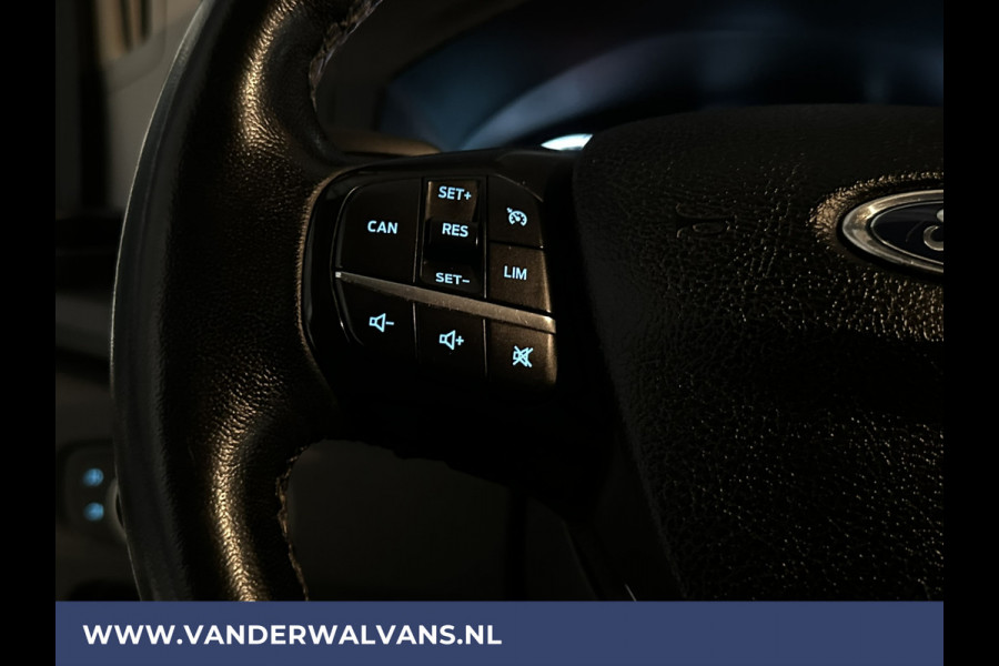 Ford Transit 2.0 TDCI 131pk L3H2 Euro6 Airco | Camera | Navigatie | Apple Carplay | Android Auto | Stoelverwarming Verwarmde voorruit, Cruisecontrol, Parkeersensoren, Elektrisch verstelbare bestuurdersstoel, Bijrijdersbank