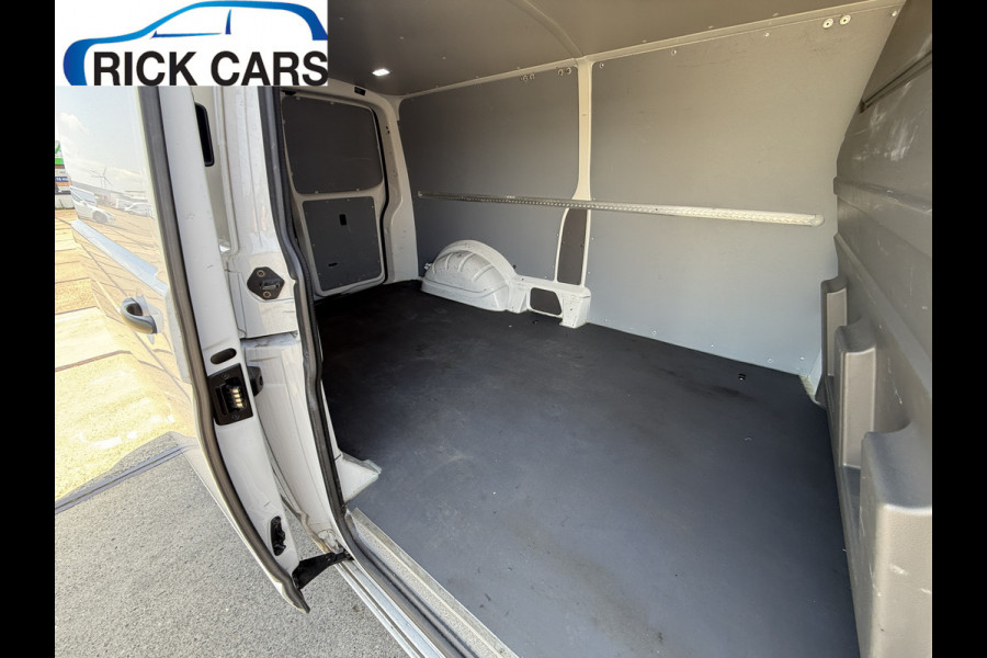 Volkswagen Transporter 2.0 TDI 110PK EURO6 L2H1 28 Cruise control/trekhaak/navi